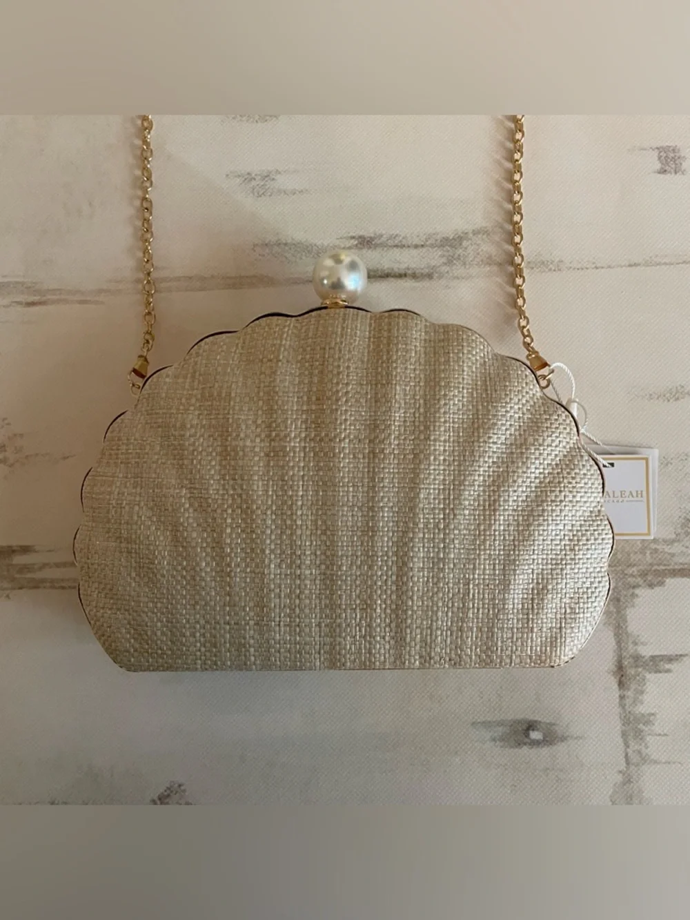 Shiraleah Ariel Minaudiere Seashell Clutch Neutral - Picture 6 of 10